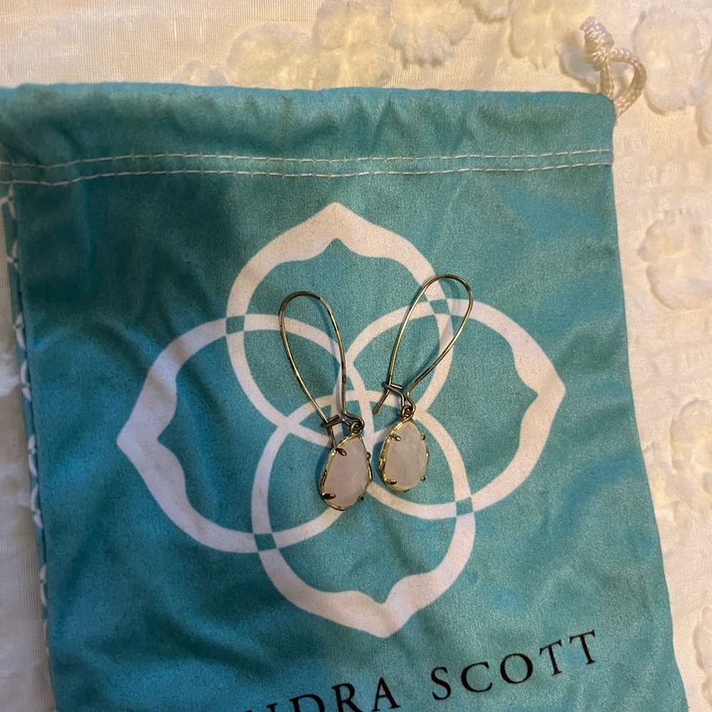 Kendra Scott light pink and gold dangle earrings